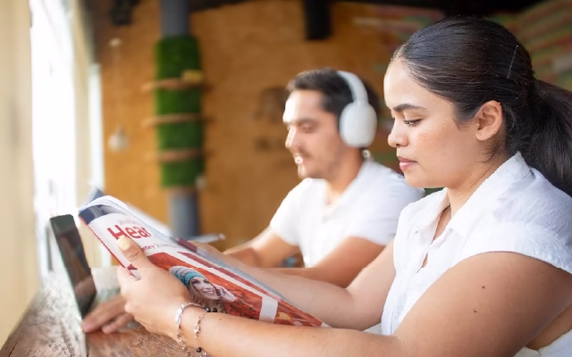 Clase de inglés grupal en línea para estudiantes de ESL BORDERS